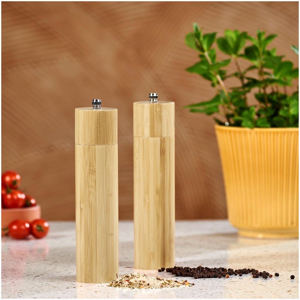 Okiyo Shioki Bamboo Salt or Pepper Mill